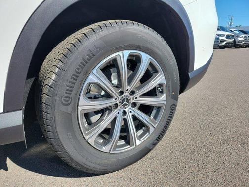 2026 Mercedes-Benz GLC 300 Base