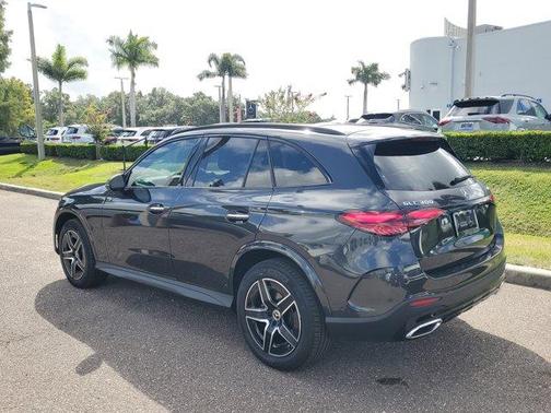 2025 Mercedes-Benz GLC 300 Base 4MATIC