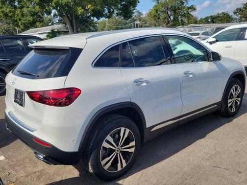 2026 Mercedes-Benz GLA 250 Base