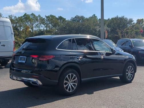 2025 Mercedes-Benz GLC 300 Base