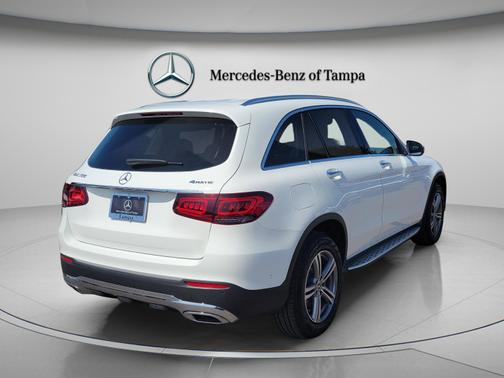 Polar White 2022 Mercedes-Benz GLC 300