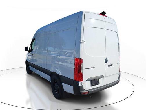 2025 Mercedes-Benz Sprinter 2500 Standard Roof