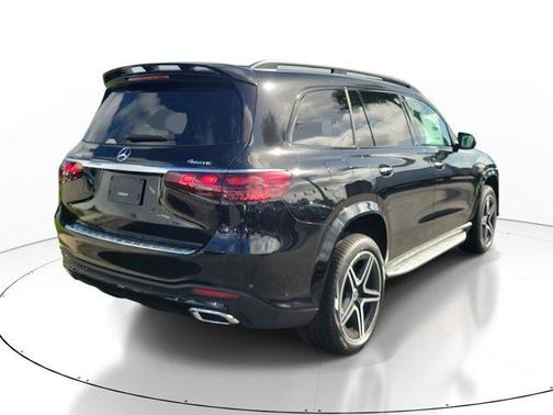 2026 Mercedes-Benz GLS 450