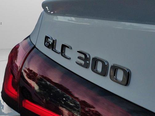 2026 Mercedes-Benz GLC 300 Base 4MATIC
