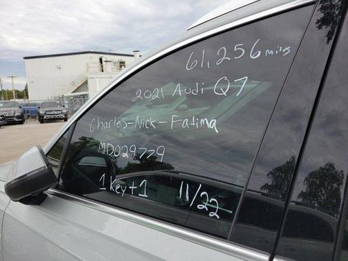 2021 Audi Q7 55 Premium Plus