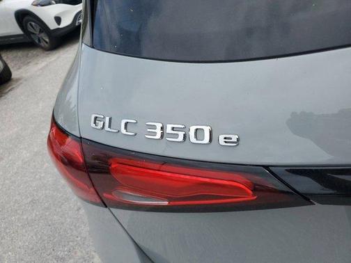 2025 Mercedes-Benz GLC 350e Base 4MATIC