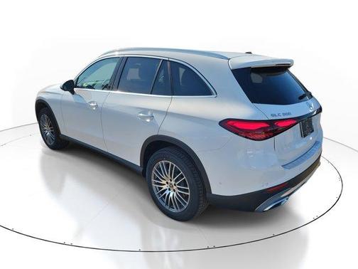 2026 Mercedes-Benz GLC 300 Base