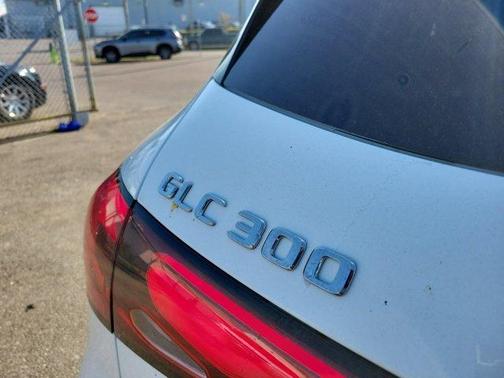 2026 Mercedes-Benz GLC 300 Base