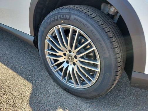 2026 Mercedes-Benz GLC 300 Base