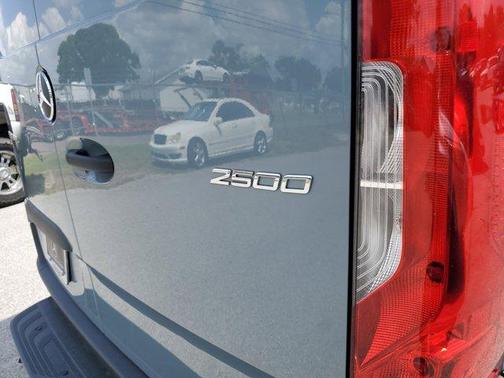 2025 Mercedes-Benz Sprinter 2500 144 WB