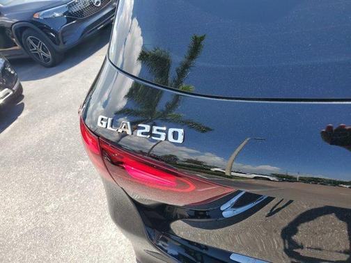 2025 Mercedes-Benz GLA 250 Base