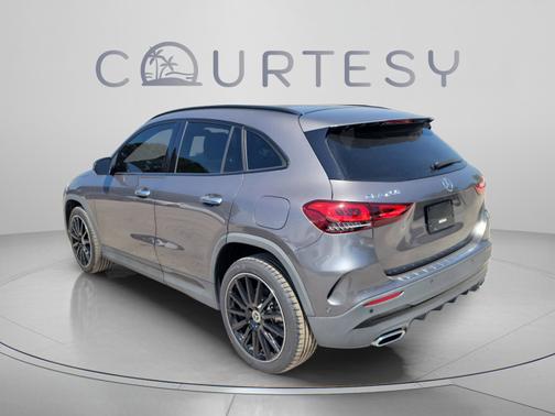 Mountain Grey Metallic 2022 Mercedes-Benz GLA 250 Base