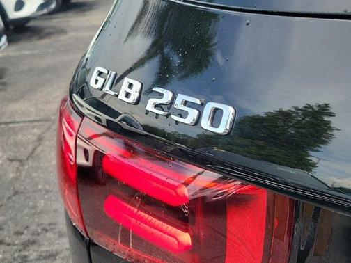 2025 Mercedes-Benz GLB 250 Base