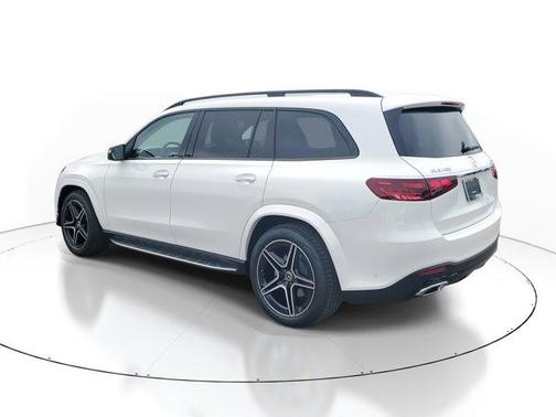 2026 Mercedes-Benz GLS 450 