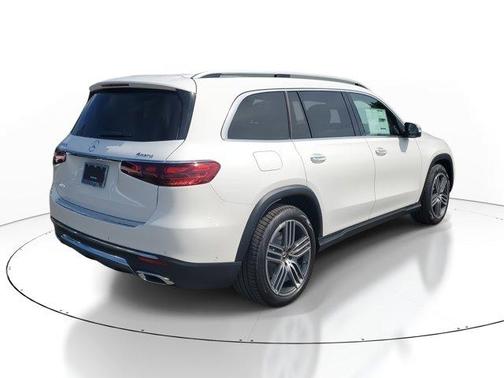2026 Mercedes-Benz GLS 450 