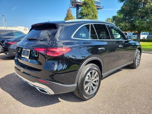 2025 Mercedes-Benz GLC 300 Base