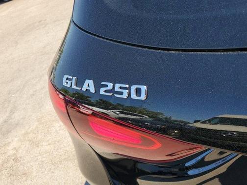 2025 Mercedes-Benz GLA 250 Base