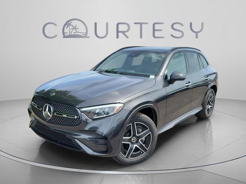 Graphite Grey Metallic 2026 Mercedes-Benz GLC 300