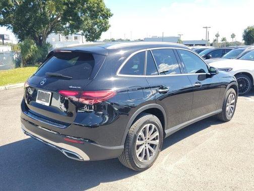 2025 Mercedes-Benz GLC 300 Base 4MATIC