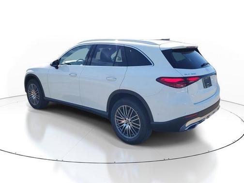 2026 Mercedes-Benz GLC 300 Base