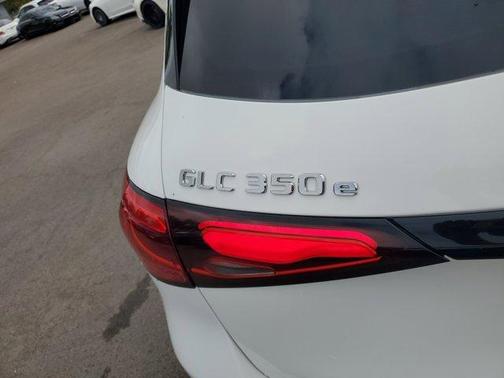 2025 Mercedes-Benz GLC 350e Base 4MATIC