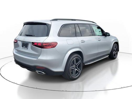 2026 Mercedes-Benz GLS 450 