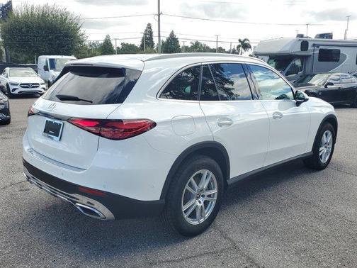 2025 Mercedes-Benz GLC 300 Base