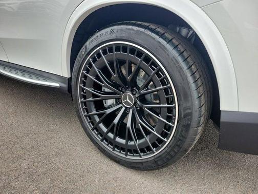 2026 Mercedes-Benz AMG GLC 43 Base