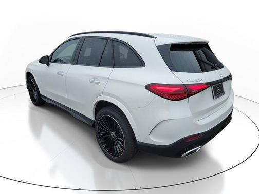 2026 Mercedes-Benz GLC 300 Base
