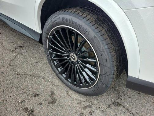 2026 Mercedes-Benz GLC 300 Base