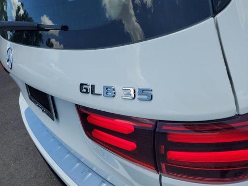 2025 Mercedes-Benz AMG GLB 35 Base