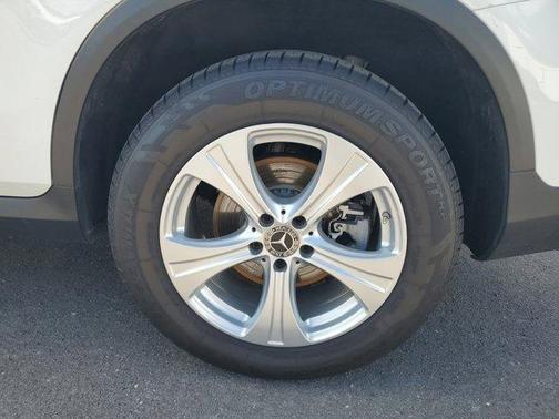 2018 Mercedes-Benz GLC 300 Base
