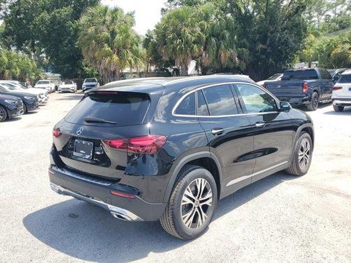 2025 Mercedes-Benz GLA 250 Base