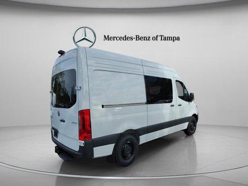 2026 Mercedes-Benz Sprinter 2500 144 WB Standard Roof Crew
