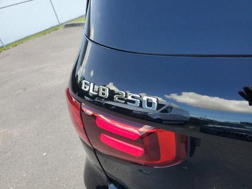 2025 Mercedes-Benz GLB 250 Base