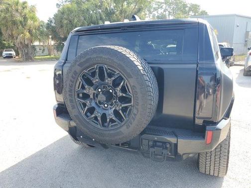 2024 GMC HUMMER EV SUV 3X