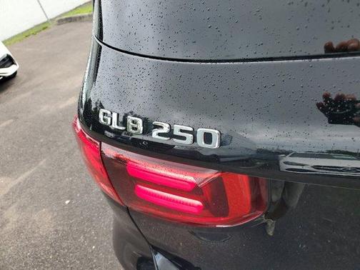 2025 Mercedes-Benz GLB 250 Base