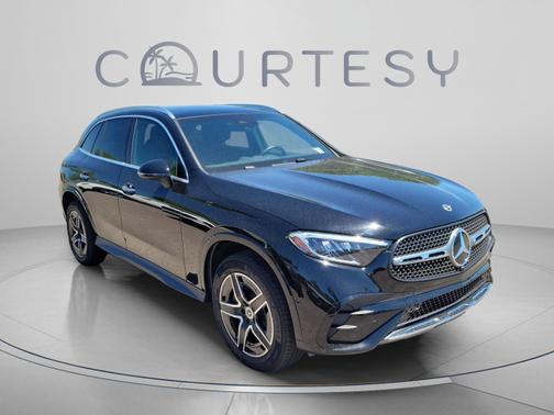 Black 2026 Mercedes-Benz GLC 300 Base