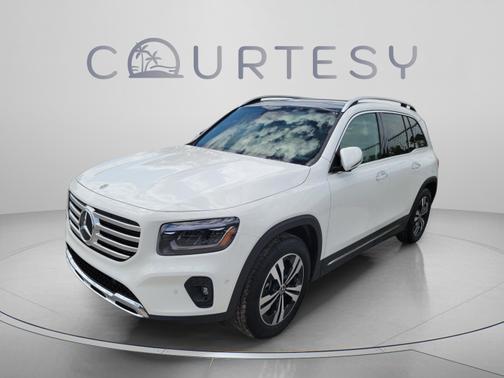 Polar White 2026 Mercedes-Benz GLB 250 Base
