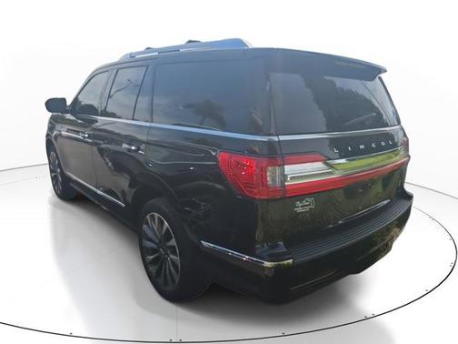 2018 Lincoln Navigator Select