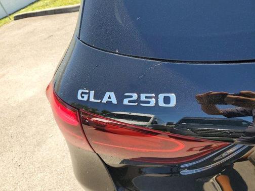 2025 Mercedes-Benz GLA 250 Base