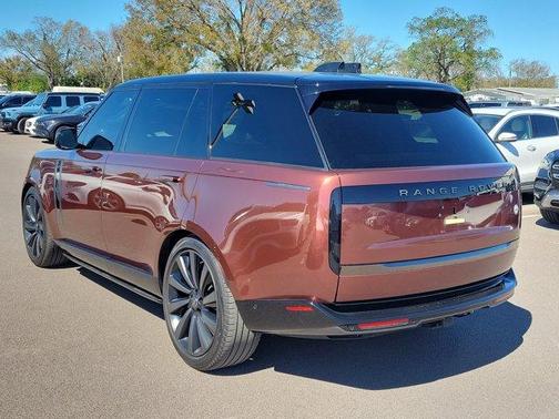 2023 Land Rover Range Rover SV