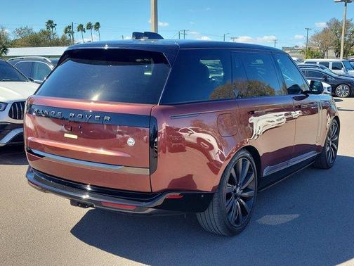2023 Land Rover Range Rover SV
