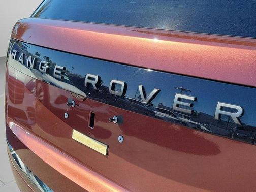 2023 Land Rover Range Rover SV