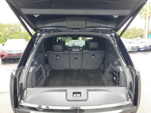 2025 Land Rover Range Rover P530 SE 7 Seat