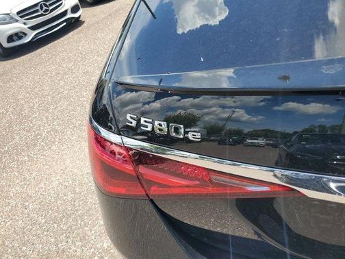 2025 Mercedes-Benz S-Class Base
