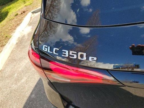 2025 Mercedes-Benz GLC 350e Base 4MATIC