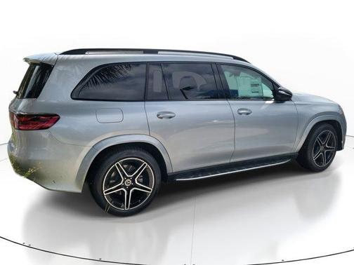 2026 Mercedes-Benz GLS 450