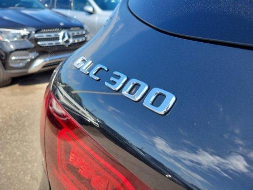 2022 Mercedes-Benz GLC 300 Base
