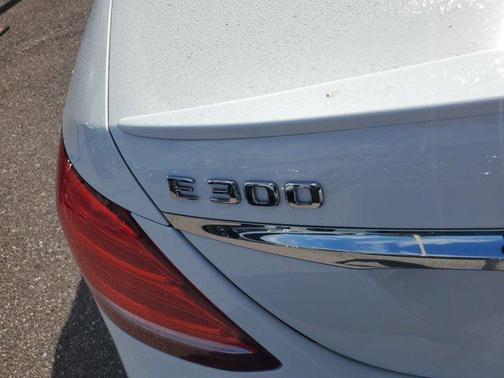 2018 Mercedes-Benz E-Class E 300